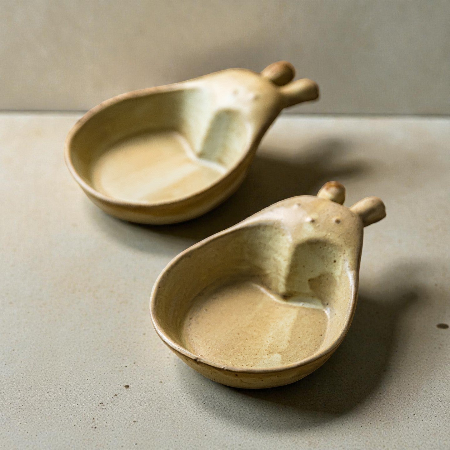 Rustic Rabbit-Shaped Ceramic Sauce Dish with Style